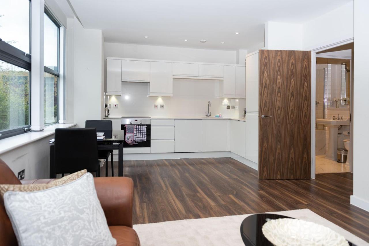 City Stay Apartments - Centro Мілтон-Кінз Екстер'єр фото